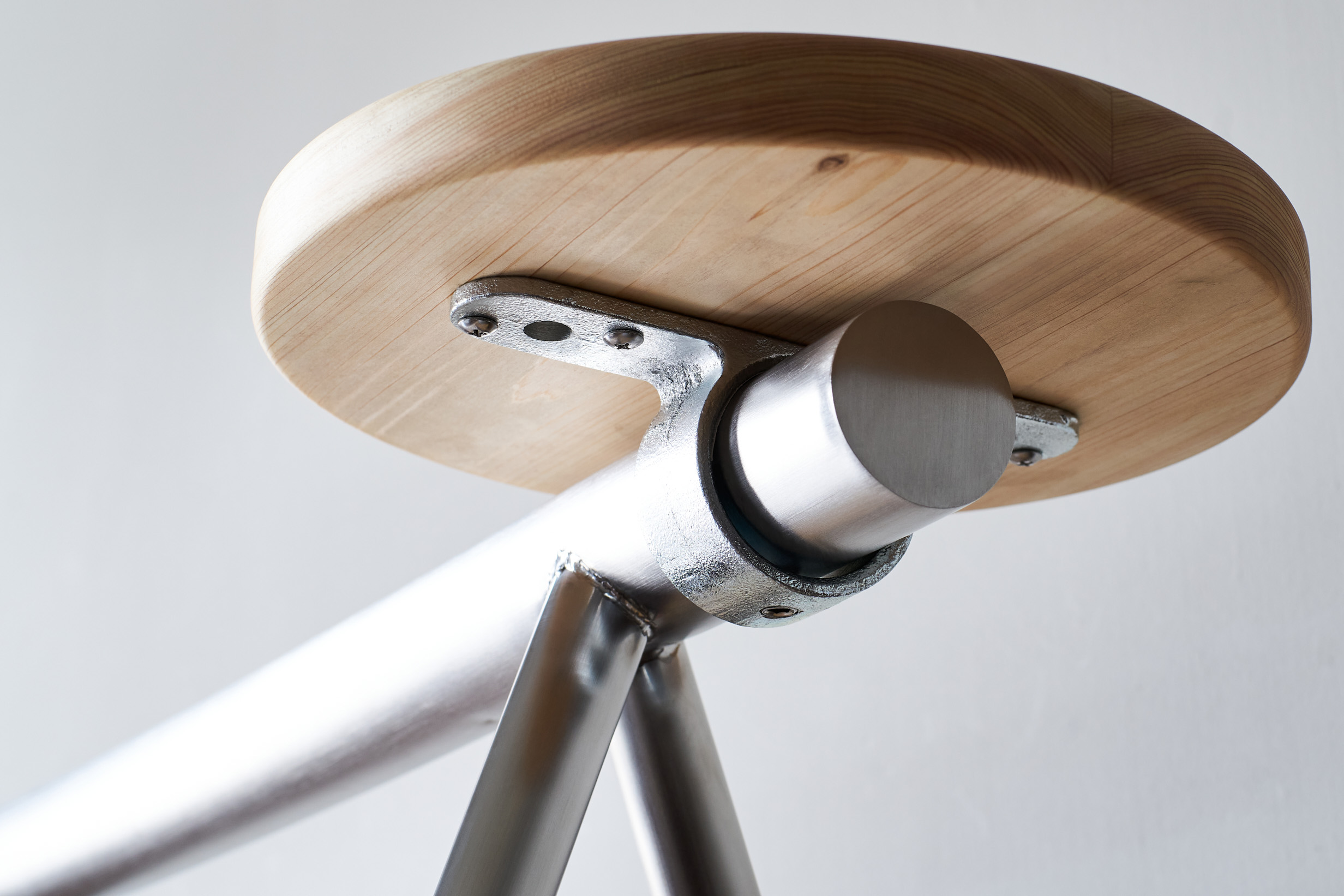 48.6 RYOSUKE AKAGI DESIGN