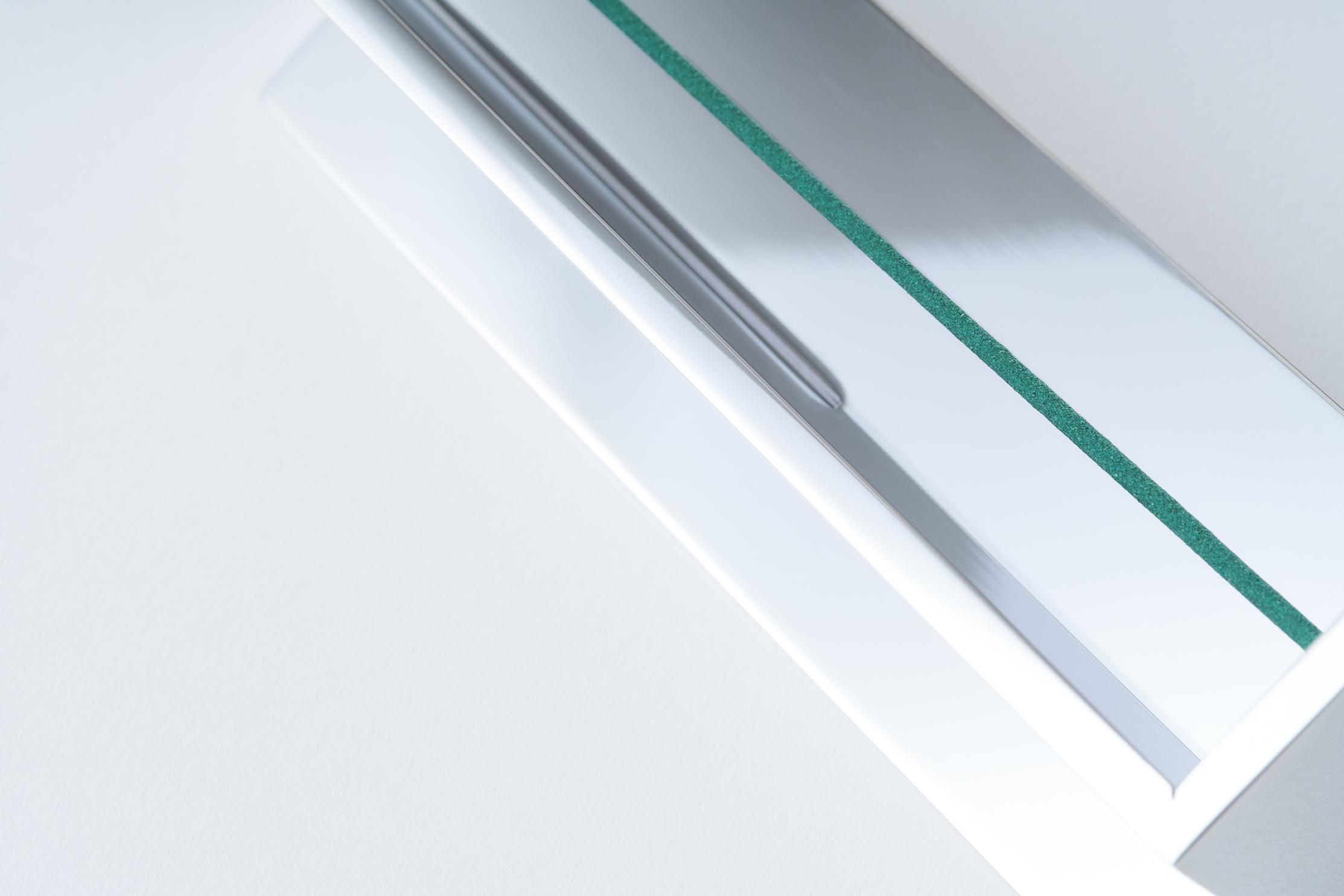 Rear RYOSUKE AKAGI DESIGN